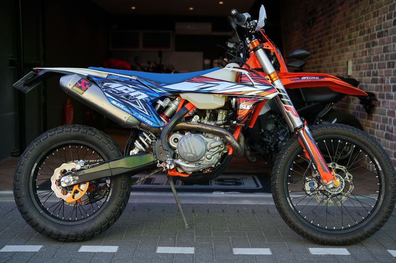 KTM 450 6 days met speciale stickerset
