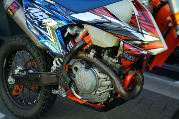 KTM 450 6 days met speciale stickerset