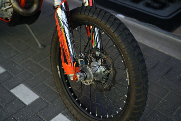 KTM 450 6 days met speciale stickerset