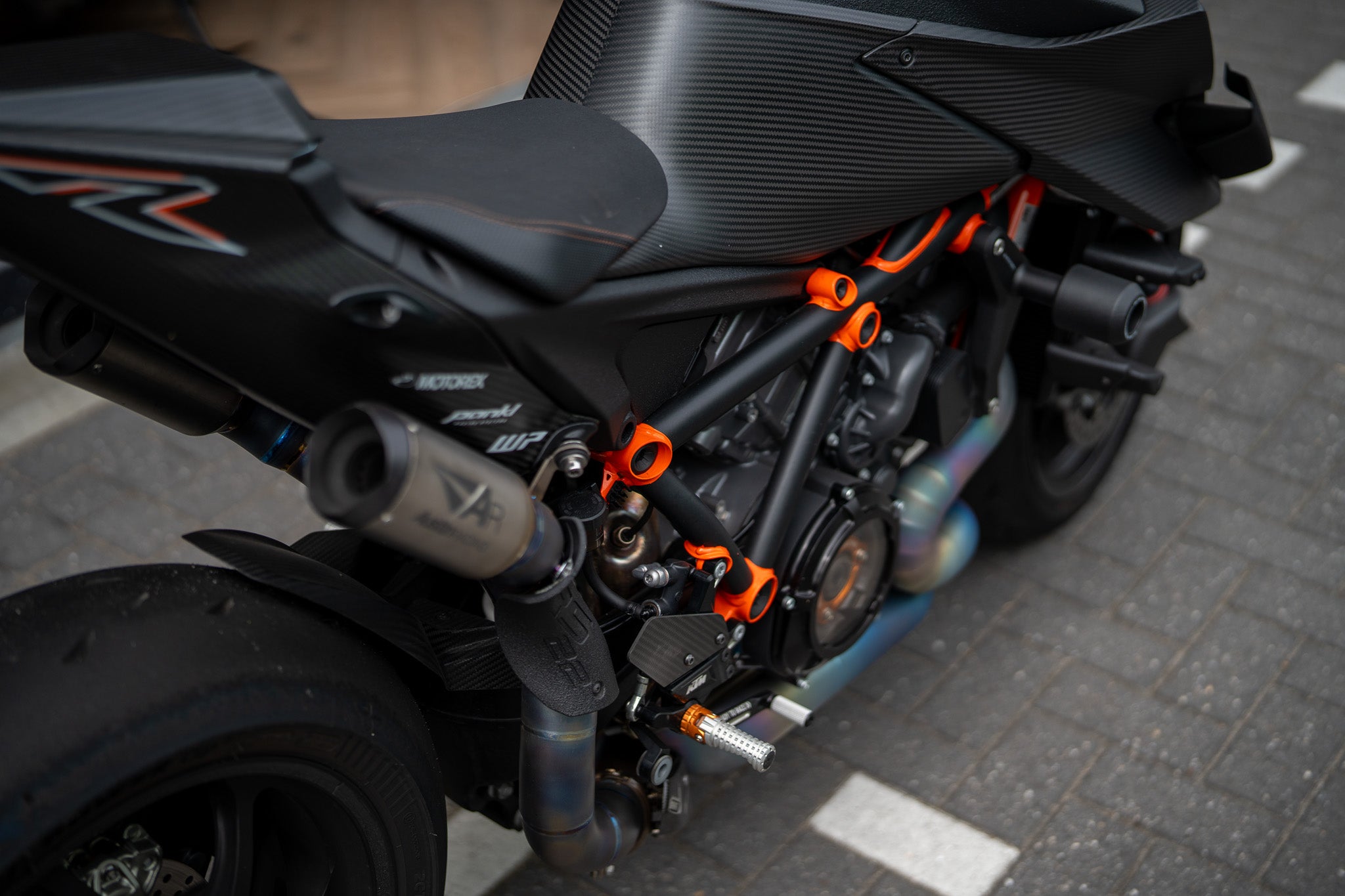 KTM Super Duke RR 2023 Full carbon ( 1 of 500 )