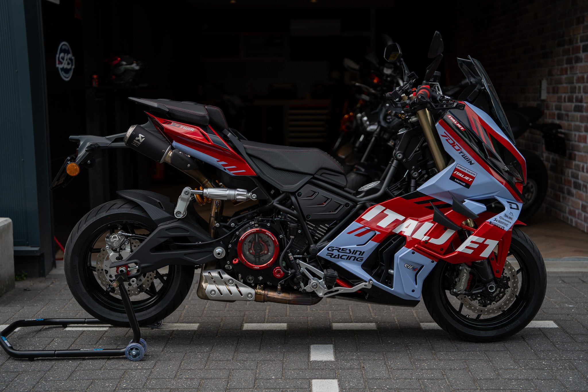 Italjet dragster 700 twin