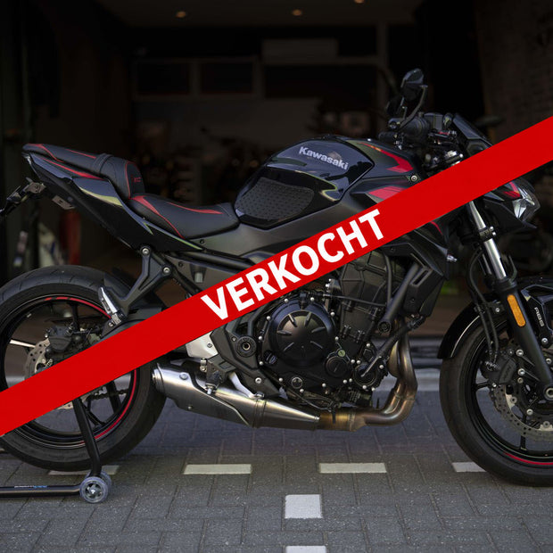 Verkocht Kawasaki Z650s Spark Black | 2023 | top staat| 7623km | luxe zadel.