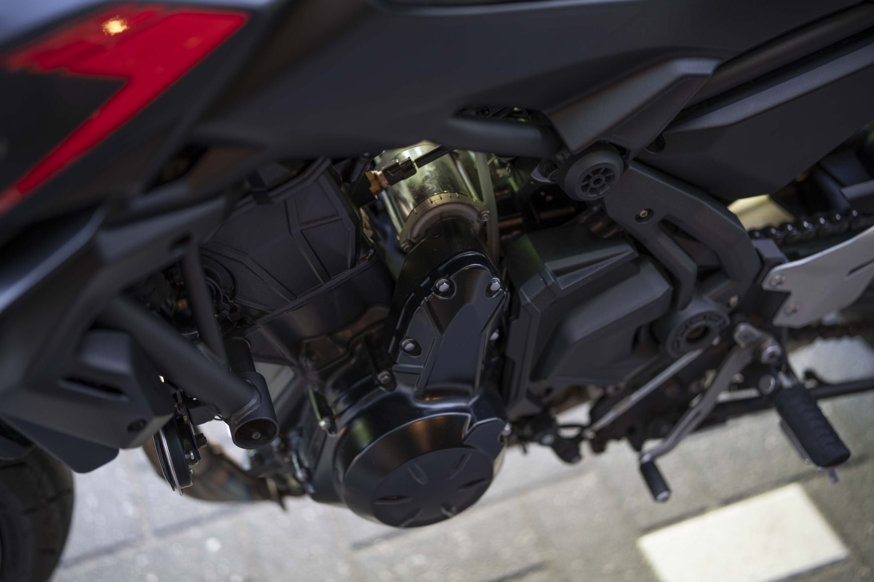 Verkocht Kawasaki Z650s Spark Black | 2023 | top staat| 7623km | luxe zadel.