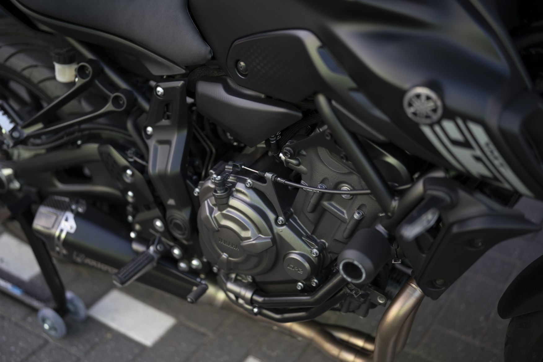 Yamaha MT07 TechBlack 2024 Full Options | Mivv uitlaat full systeem | Comfort zadel | 5051KM |