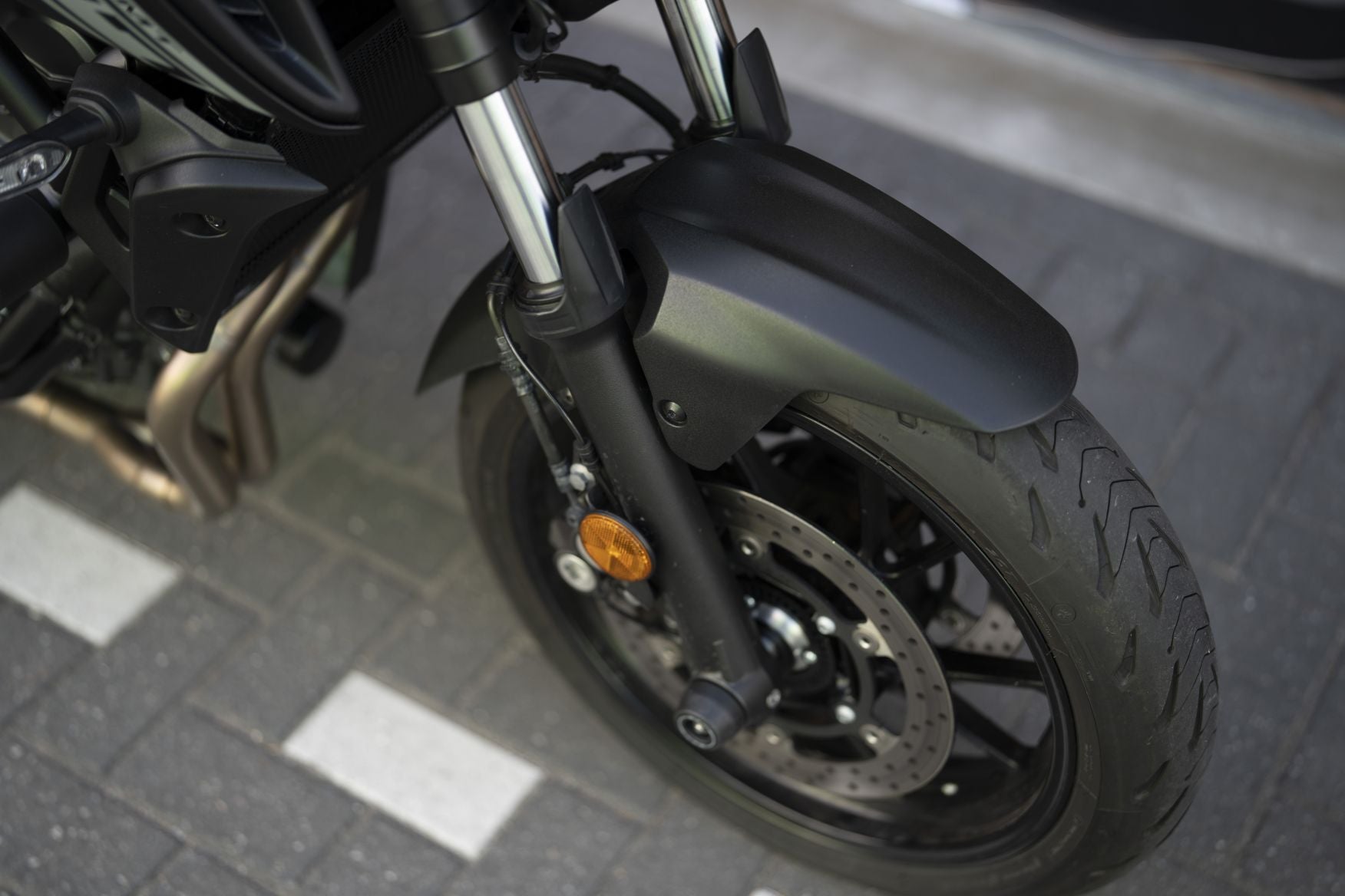 Yamaha MT07 TechBlack 2024 Full Options | Mivv uitlaat full systeem | Comfort zadel | 5051KM |