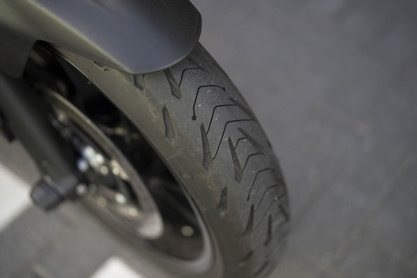 Yamaha MT07 TechBlack 2024 Full Options | Mivv uitlaat full systeem | Comfort zadel | 5051KM |