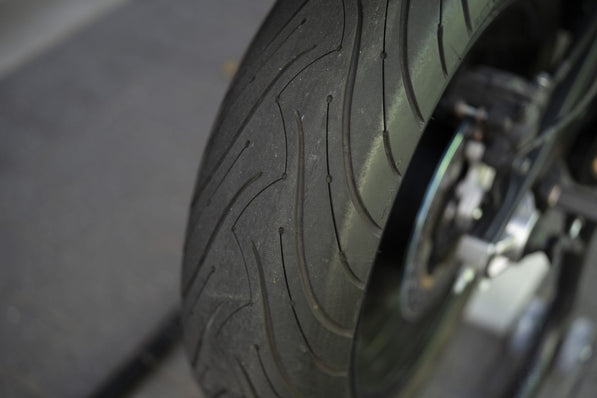 Yamaha MT07 TechBlack 2024 Full Options | Mivv uitlaat full systeem | Comfort zadel | 5051KM |