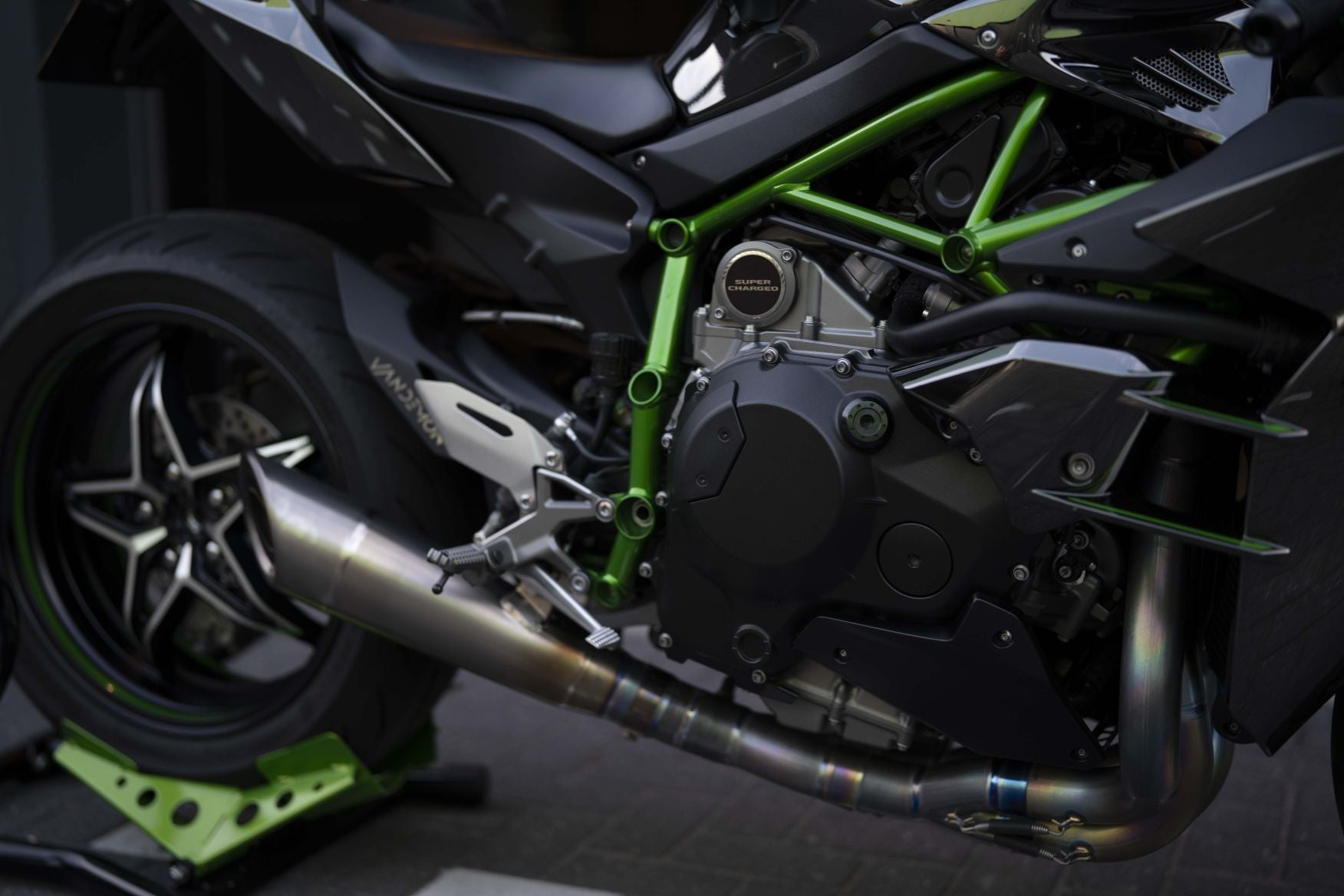 Kawasaki H2 | First edition DE 27 - limited! | 5628KM !! | incl alle originele onderdelen | Supercharged |