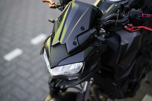 Kawasaki Z650 full black | Akrapovic uitlaat systeem Conform EU | veel extra's |
