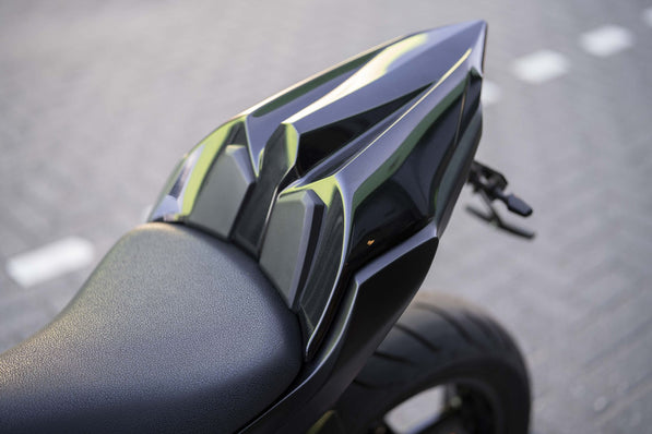 Kawasaki Z650 full black | Akrapovic uitlaat systeem Conform EU | veel extra's |