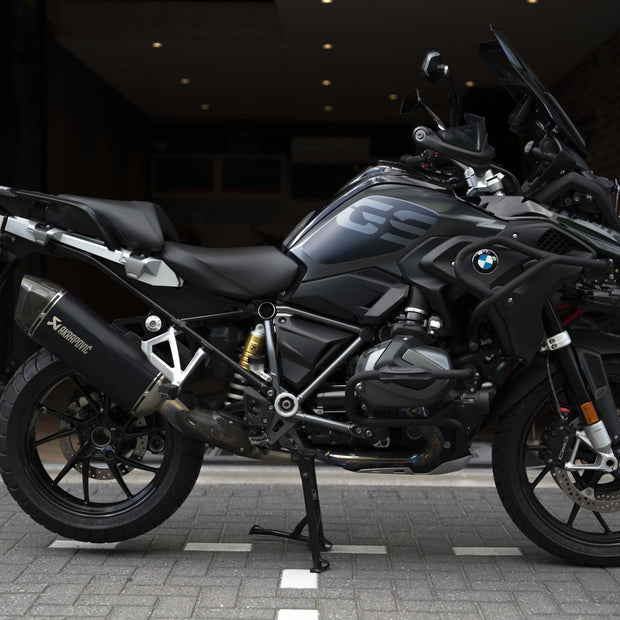 Verkocht | BMW R1250GS | Triple black | Akrapovic uitlaat | Full kofferset |