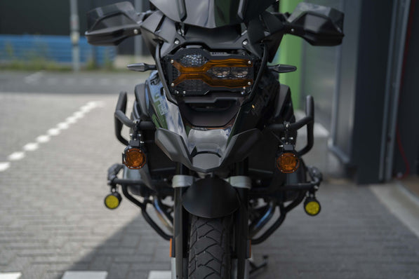 Verkocht | BMW R1250GS | Triple black | Akrapovic uitlaat | Full kofferset |