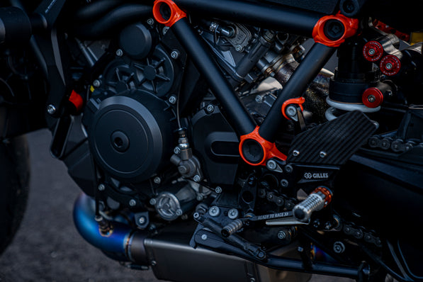 KTM Super Duke RR 2023 Full carbon ( 1 of 500 )